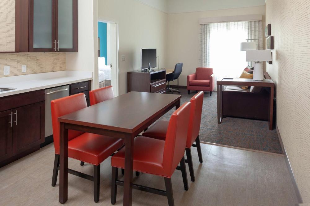 One-Bedroom Suite with Two Queen Beds and Sofa Bed interior